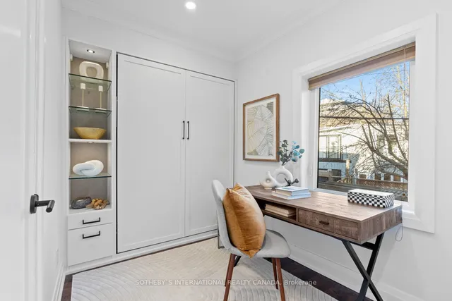 Additional image 25 of 184 Macpherson Ave