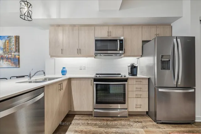 Additional image 11 of 16 Markle Cres Unit 211