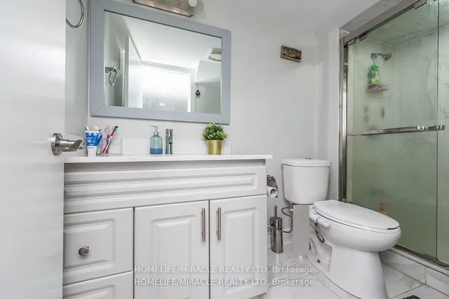 Additional image 16 of 30 Lloyd Cres