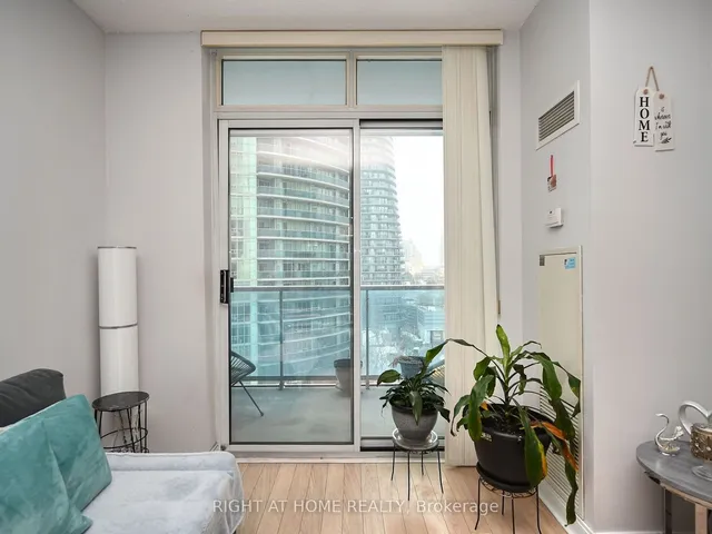 Additional image 27 of 90 Absolute Ave Unit 908