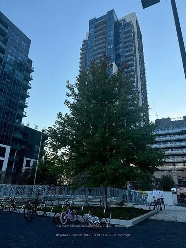 Additional image 2 of 20 Meadowglen Pl Unit 422