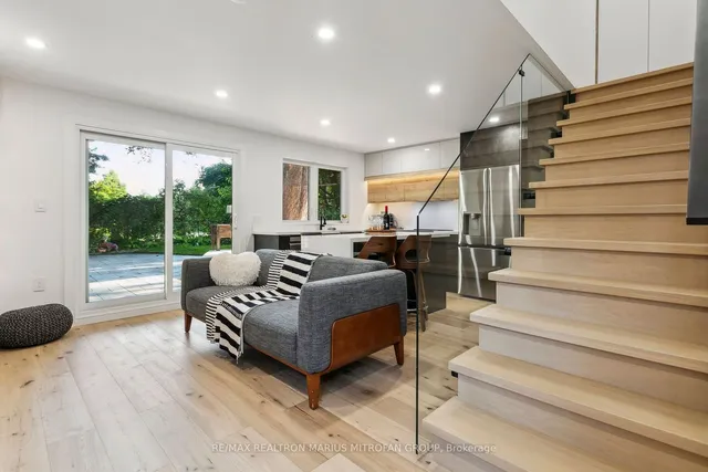 Additional image 28 of 21 Toynbee Tr