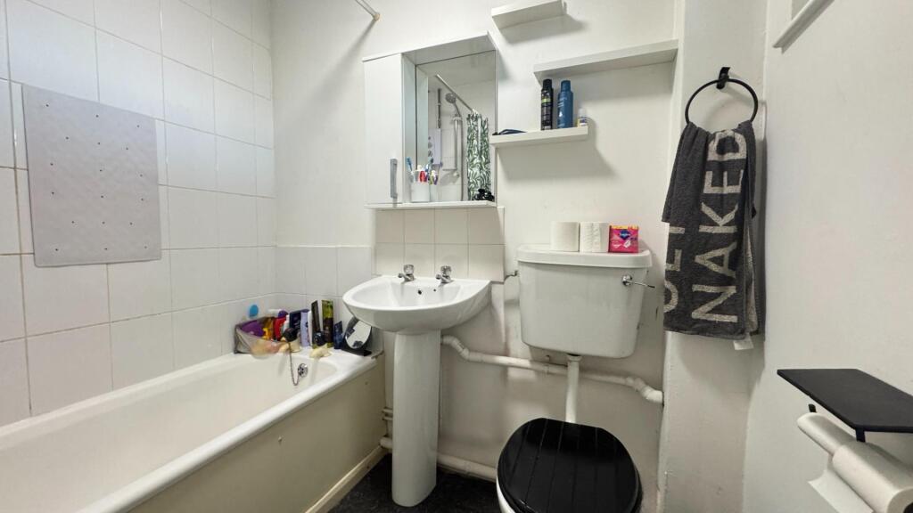 Additional image 5 of Thundridge Close, Welwyn Garden City