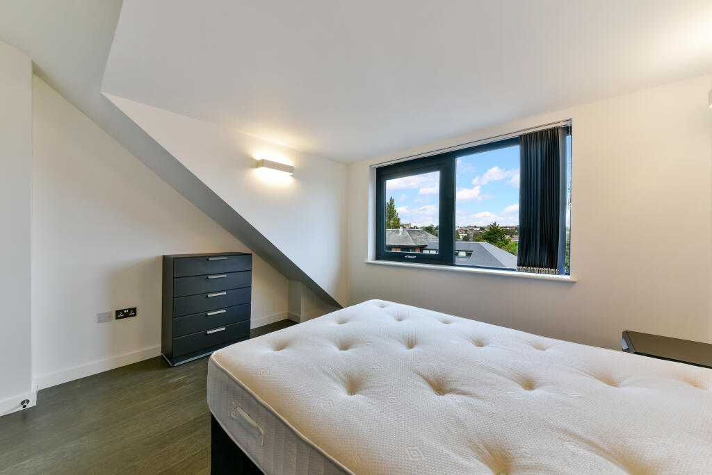 Additional image 21 of Everard Close, St. Albans, Hertfordshire, AL1