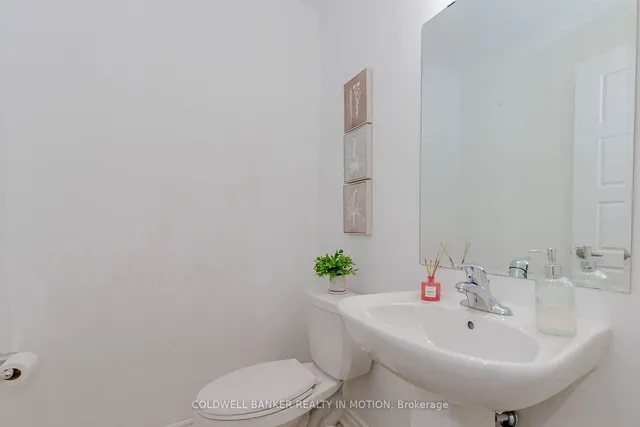 Additional image 10 of 1151 Duignan Cres