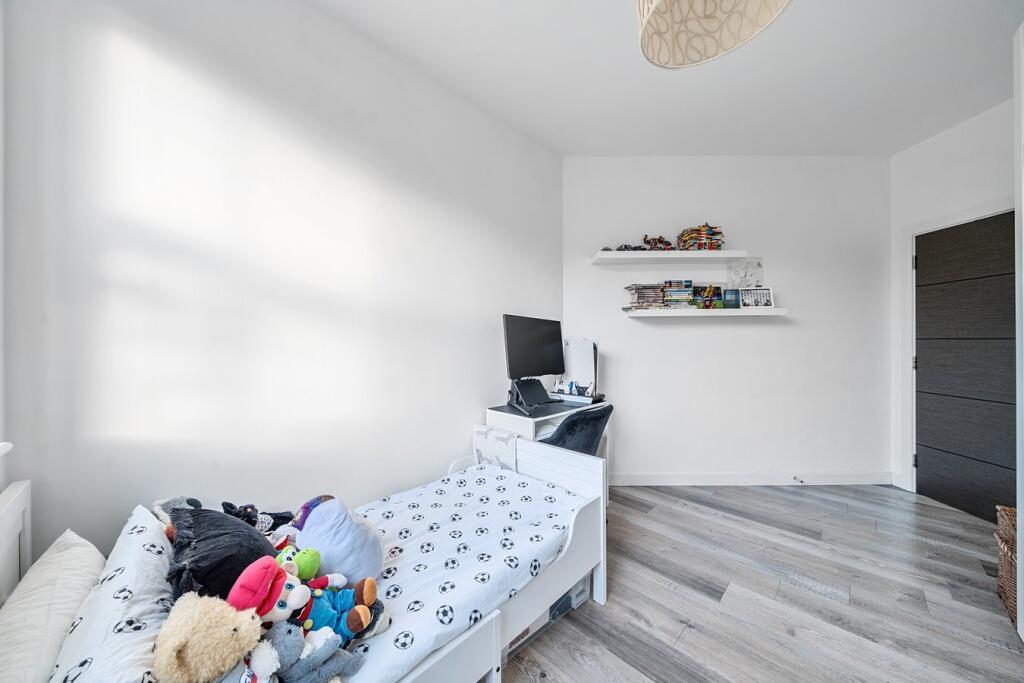 Additional image 7 of Great North Road, Hatfield, AL9