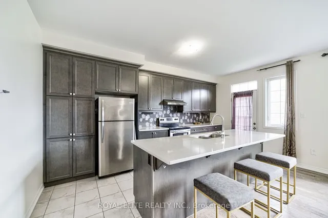 Additional image 15 of 260 North Park Blvd