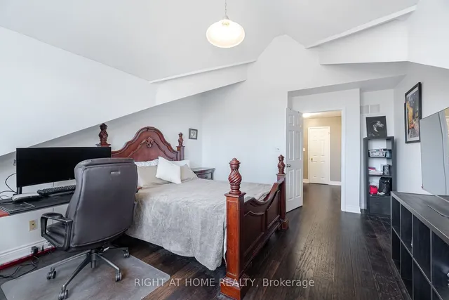 Additional image 30 of 2525 Gerrard St