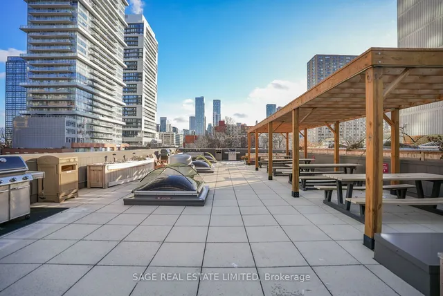 Additional image 29 of 45 Carlton St Unit 2003