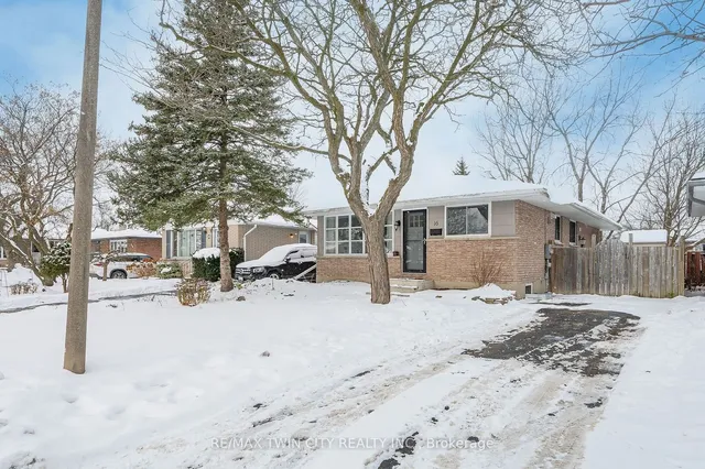 Additional image 3 of 16 Overlea Cres