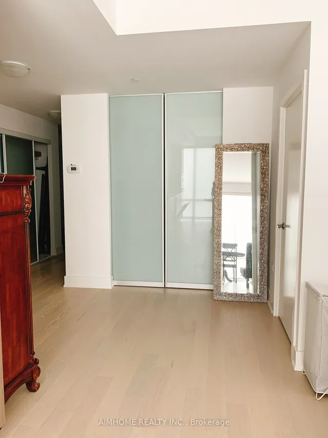 Additional image 9 of 955 Bay St Unit 3208