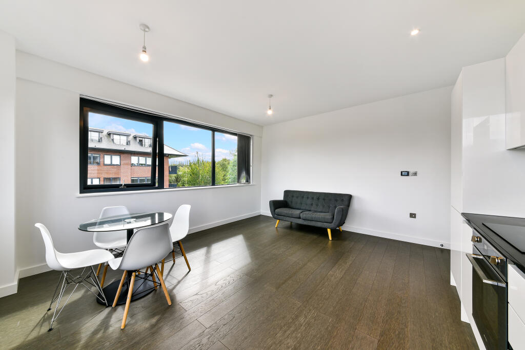 Additional image 7 of Everard Close, St. Albans, Hertfordshire, AL1