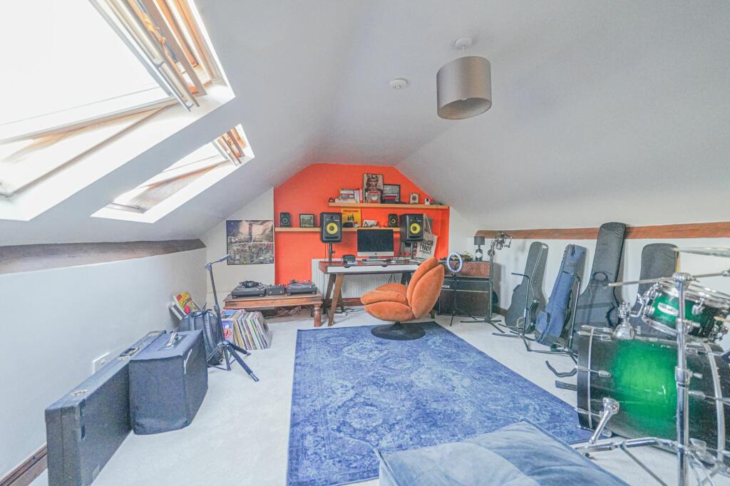 Additional image 14 of Rose Avenue, Henley-In-Arden, B95