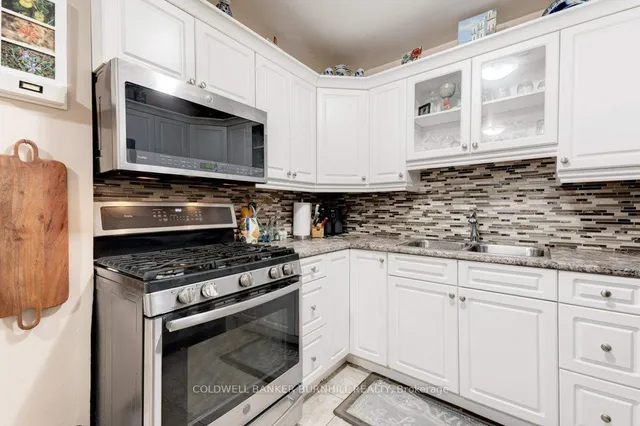 Additional image 12 of 2301 CAVENDISH Dr Unit 41