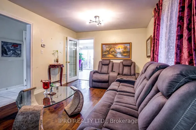 Additional image 6 of 43 Byng Ave