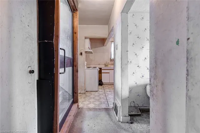 Additional image 13 of 858 Beach Blvd