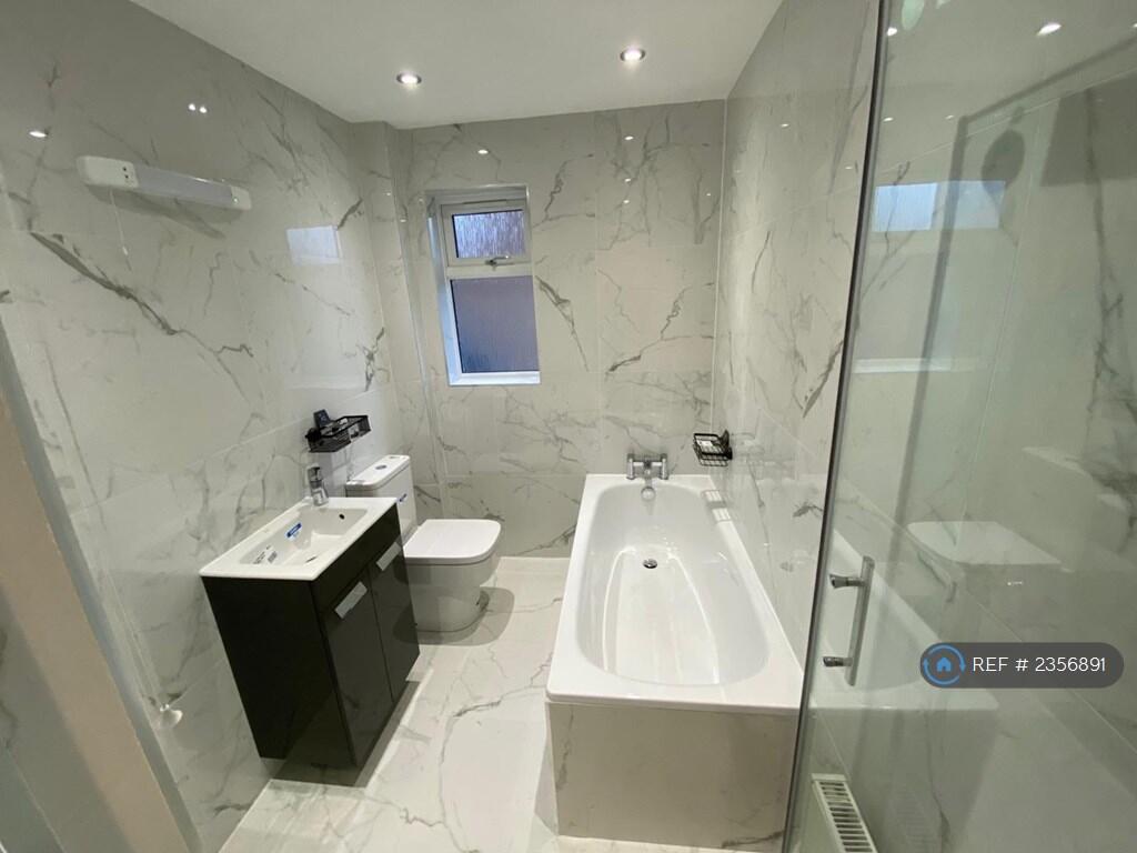 Additional image 4 of Frankholmes Drive, Solihull, B90