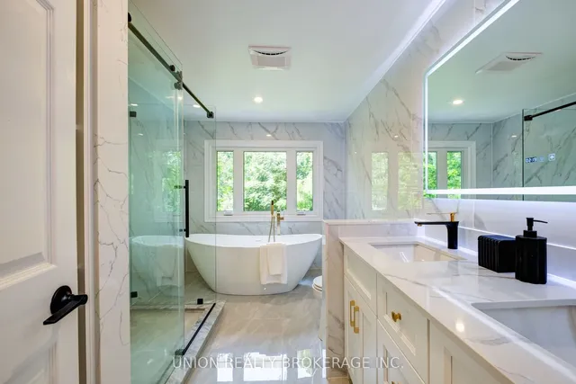 Additional image 21 of 116 Scarboro Cres