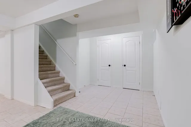 Additional image 32 of 1085 Harrogate Dr Unit 7