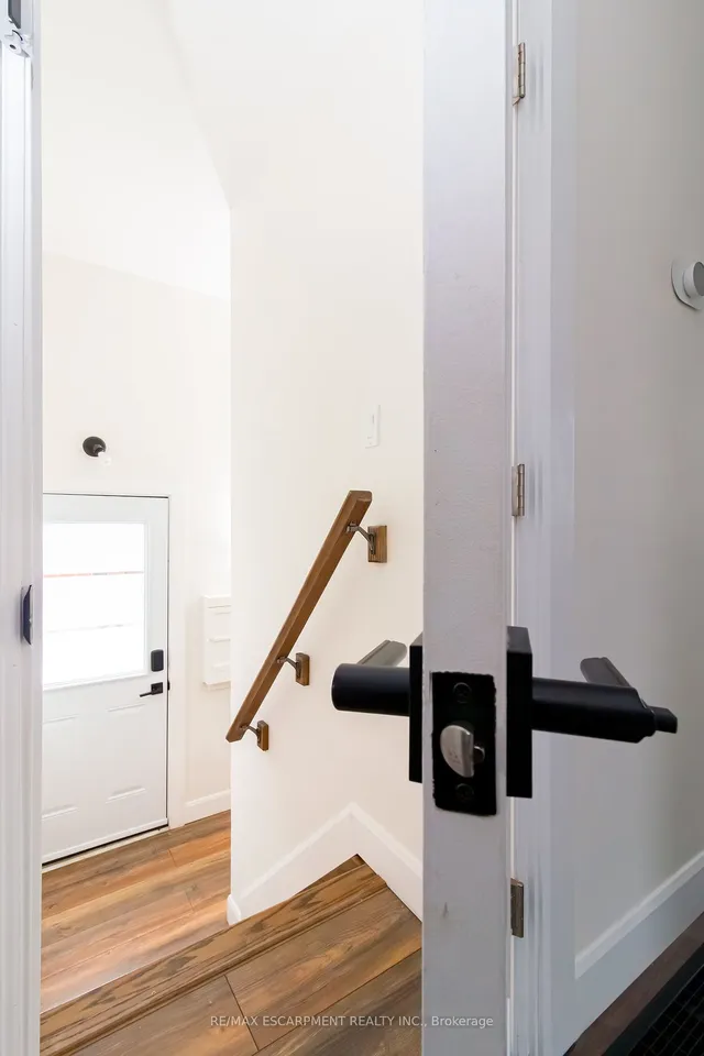 Additional image 24 of 374 East 16th St