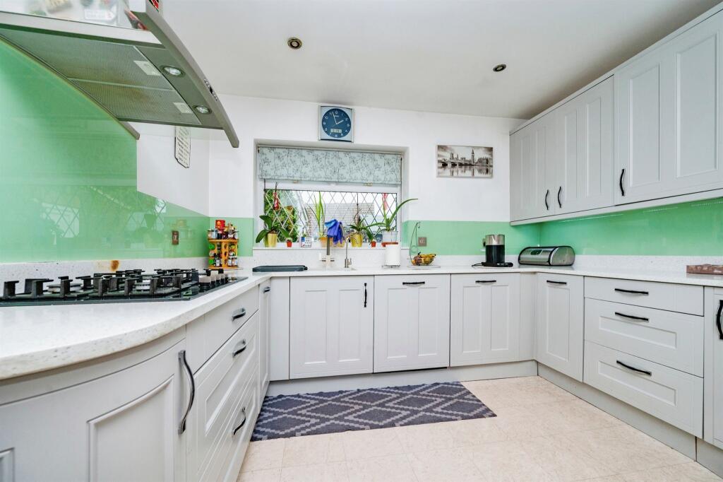 Additional image 5 of Park Street Lane, Park Street, St. Albans