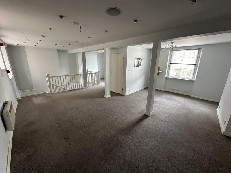 Additional image 7 of Silver Street, Yeovil, Somerset, BA20 1HW