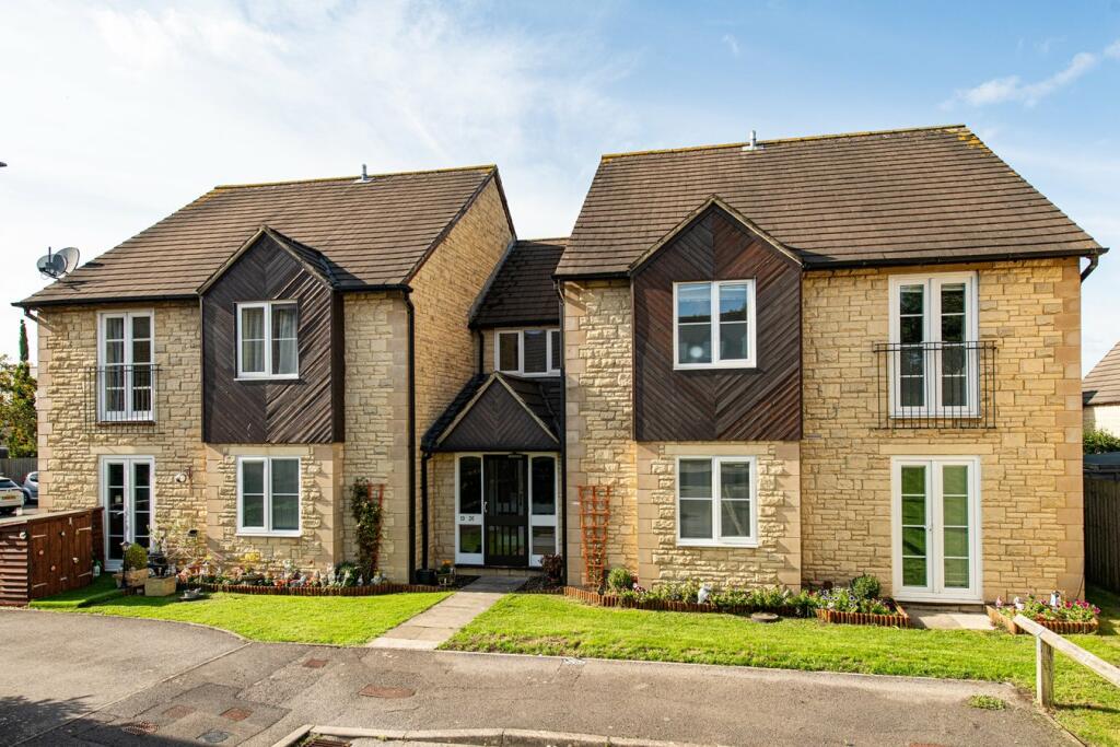 Dovecote Close, Trowbridge, BA14