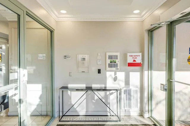 Additional image 2 of 2075 AMHERST HEIGHTS Dr Unit 402