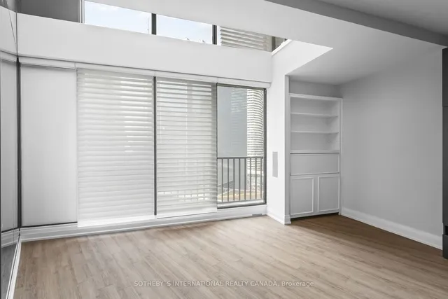 Additional image 6 of 33 Harbour Sq Unit 2208