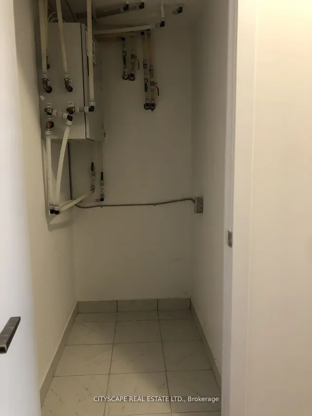 Additional image 7 of 2433 Dufferin St Unit 615