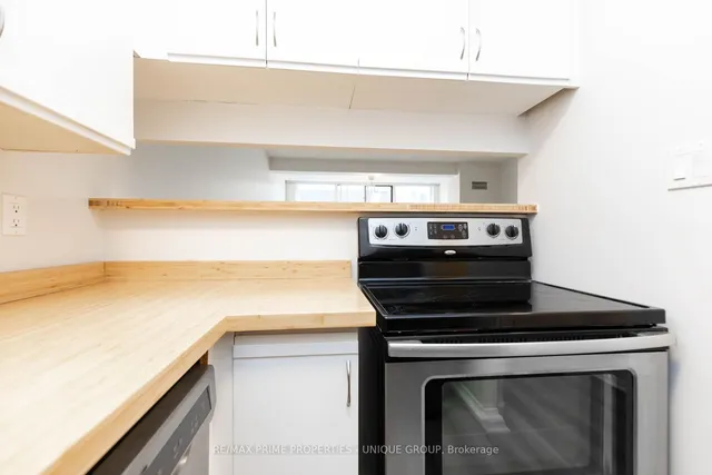 Additional image 23 of 633 Bay St Unit 606