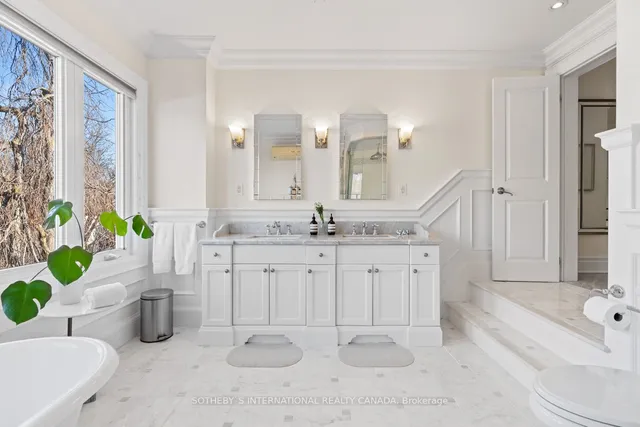 Additional image 7 of 184 Macpherson Ave