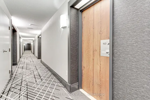 Additional image 4 of 705 King St Unit 913