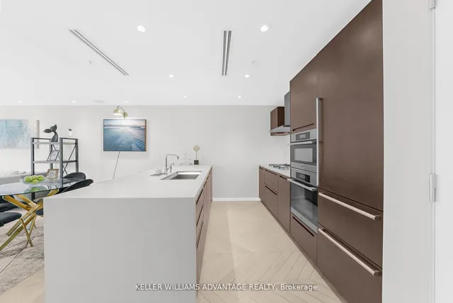 Additional image 14 of 180 University Ave Unit 2104