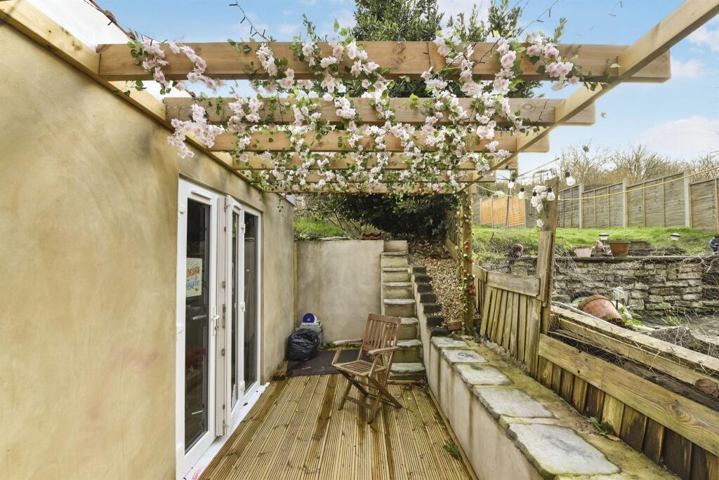 Additional image 17 of Cole Road, Bruton