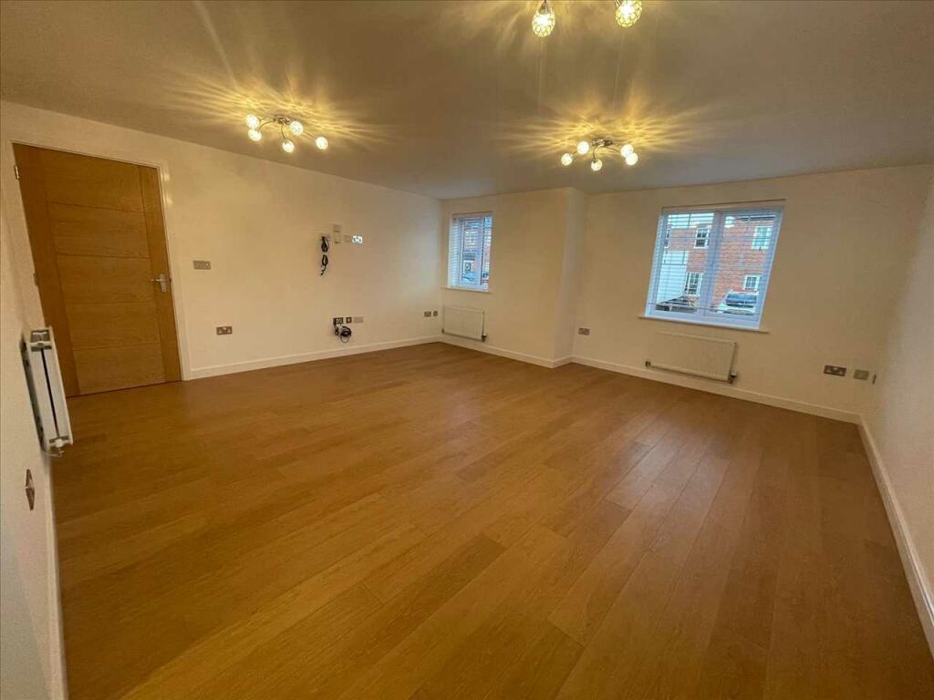 Additional image 2 of New Meadow Close, Solihull, Shirley