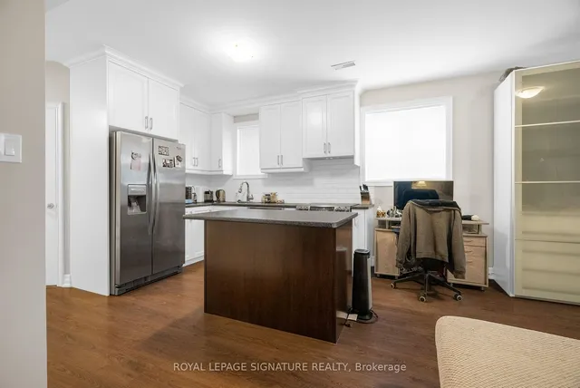 Additional image 29 of 22 Harding Ave