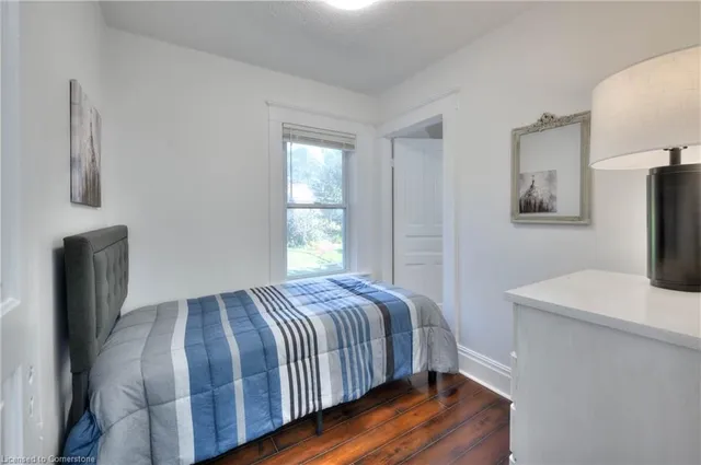 Additional image 5 of 331 Park St Unit 2