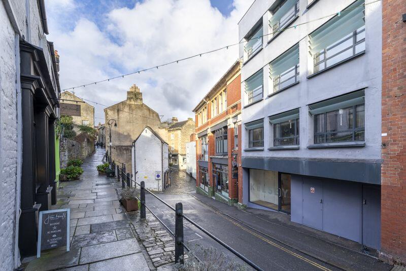 Additional image 17 of A contemporary penthouse apartment in central Frome
