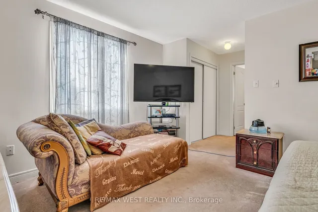 Additional image 6 of 8 Lampman Dr