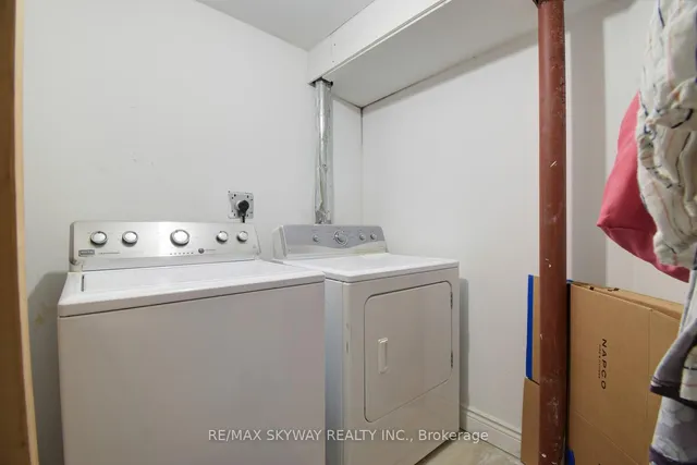 Additional image 36 of 21 Badger Ave