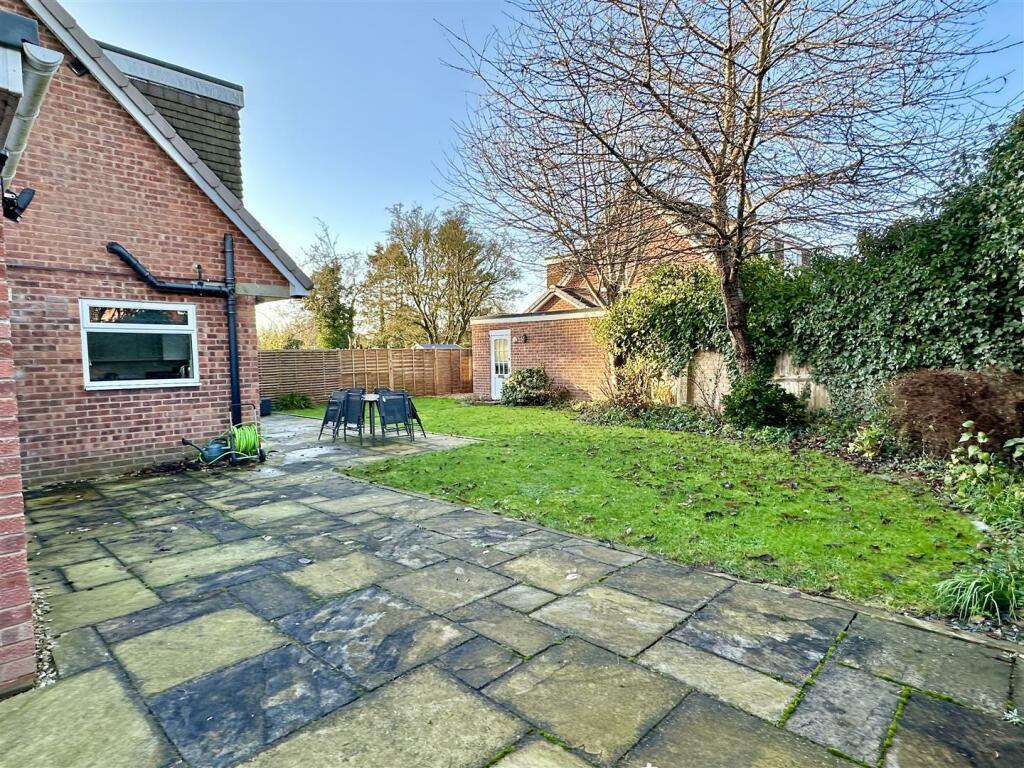 Additional image 30 of Fairwater Crescent, Alcester