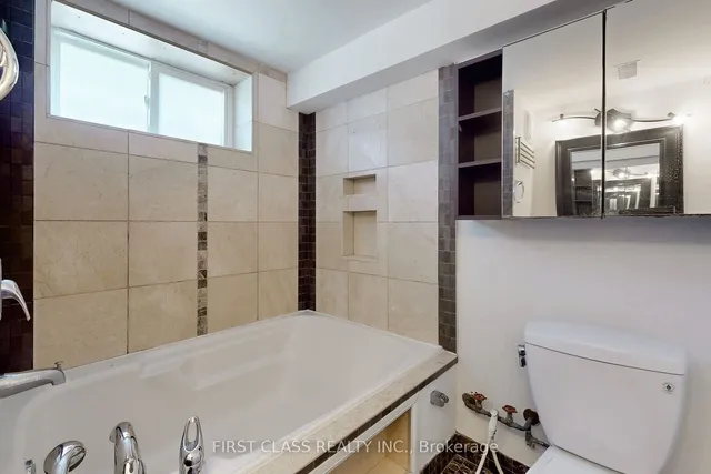 Additional image 32 of 204 Pemberton Ave