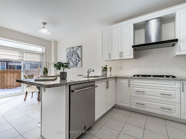 Additional image 15 of 23 Matterhorn Rd