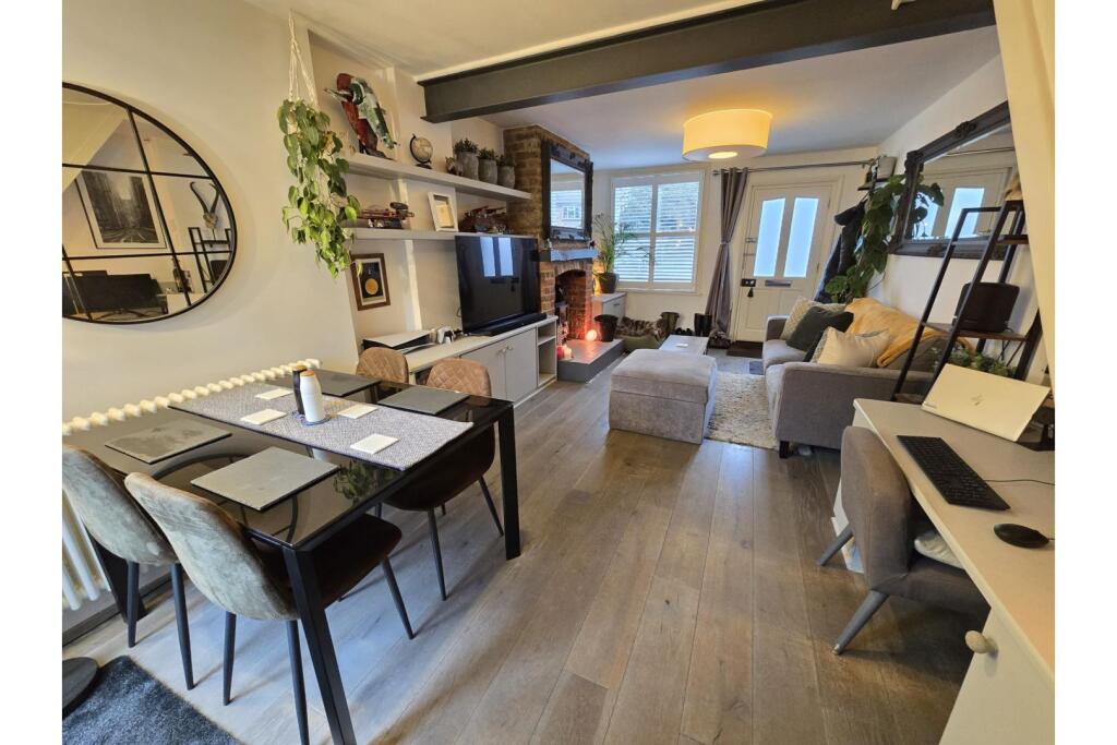 Additional image 3 of Southdown Road, Harpenden, AL5