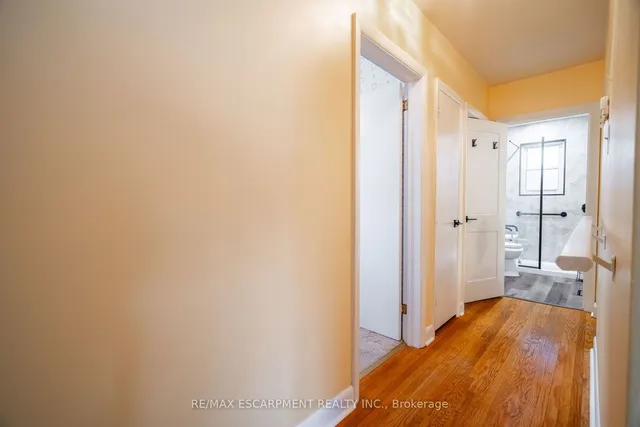 Additional image 22 of 35 Wildewood Ave