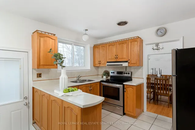 Additional image 11 of 1106 Falgarwood Dr