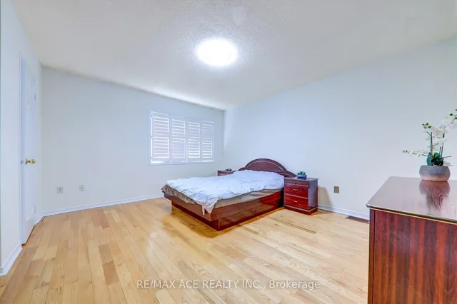 Additional image 17 of 51 Knowles Dr