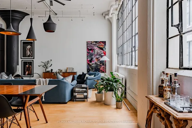 Additional image 8 of 245 Carlaw Ave Unit 210A