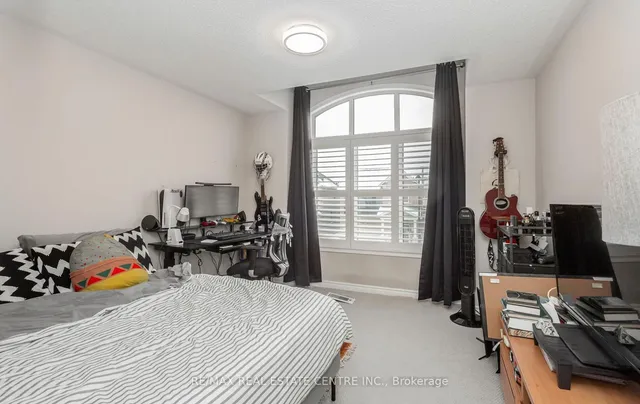 Additional image 30 of 949 logan Dr